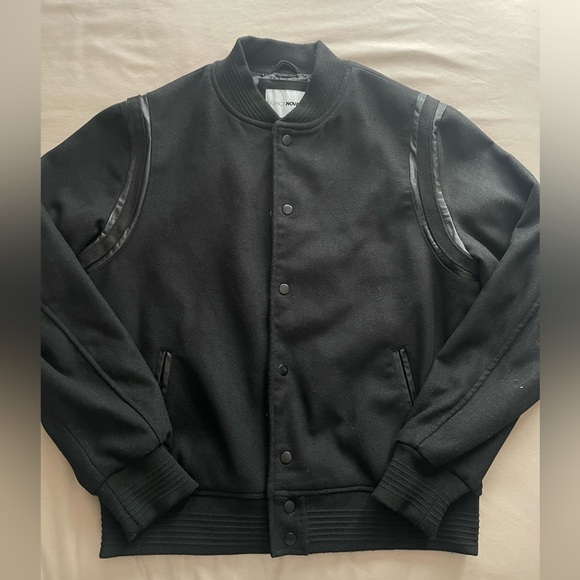 SOLD ❤️ Fashion Nova Men’s Varsity Jacket - Picture 4 of 4